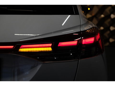 Audi Q4 e-tron 40 204pk Competition S-line 77 kWh Sonos audio Head-up *Marge* Trekhaak elektrisch Camera Adaptive cruise NLauto