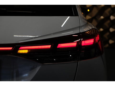 Audi Q4 e-tron 40 204pk Competition S-line 77 kWh Sonos audio Head-up *Marge* Trekhaak elektrisch Camera Adaptive cruise NLauto