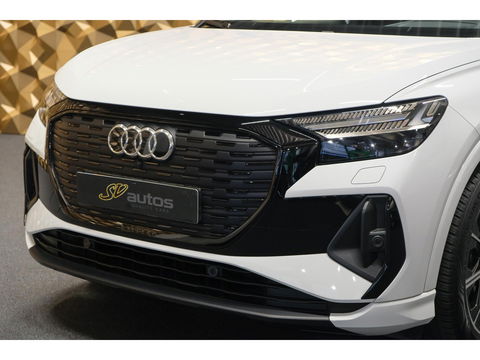 Audi Q4 e-tron 40 204pk Competition S-line 77 kWh Sonos audio Head-up *Marge* Trekhaak elektrisch Camera Adaptive cruise NLauto