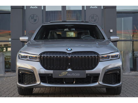 BMW 7 Serie 730d M-sport 265pk Schuifdak Bowers&Wilkins *BTW* 4-wielsturing Massage Stoelkoeling Comfortstoelen voor+achter