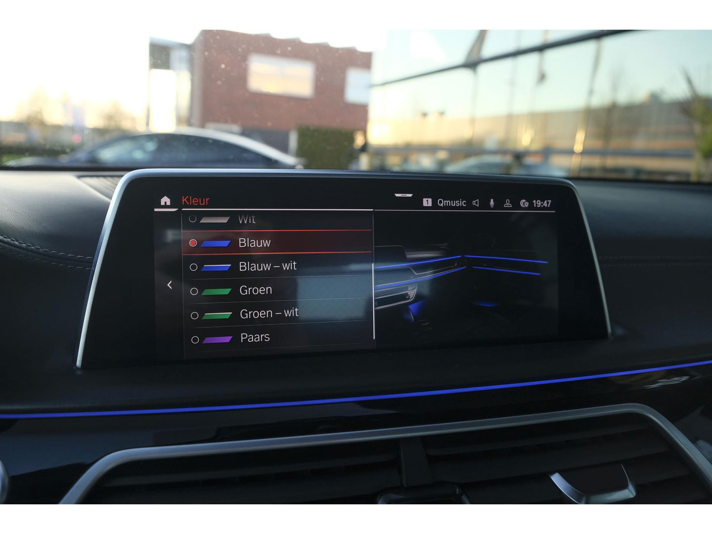 BMW 7 Serie 730d M-sport 265pk Schuifdak Bowers&Wilkins *BTW* 4-wielsturing Massage Stoelkoeling Comfortstoelen voor+achter
