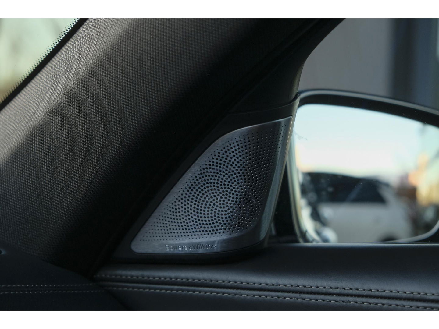 BMW 7 Serie 730d M-sport 265pk Schuifdak Bowers&Wilkins *BTW* 4-wielsturing Massage Stoelkoeling Comfortstoelen voor+achter