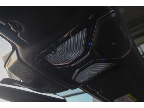 BMW 7 Serie 730d M-sport 265pk Schuifdak Bowers&Wilkins *BTW* 4-wielsturing Massage Stoelkoeling Comfortstoelen voor+achter
