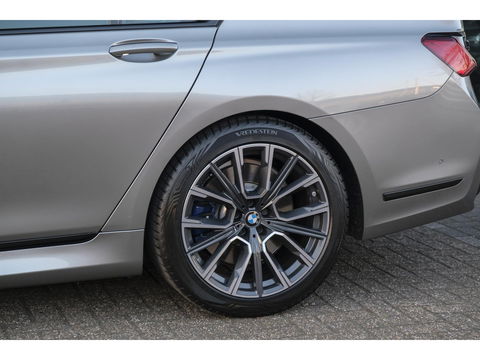 BMW 7 Serie 730d M-sport 265pk Schuifdak Bowers&Wilkins *BTW* 4-wielsturing Massage Stoelkoeling Comfortstoelen voor+achter