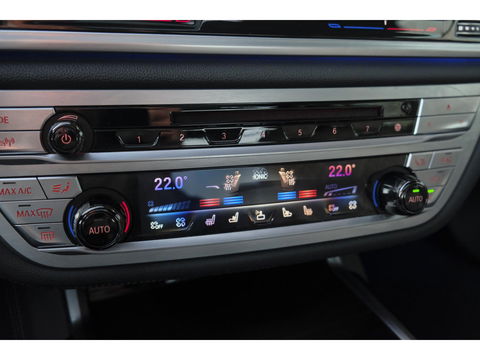 BMW 7 Serie 730d M-sport 265pk Schuifdak Bowers&Wilkins *BTW* 4-wielsturing Massage Stoelkoeling Comfortstoelen voor+achter