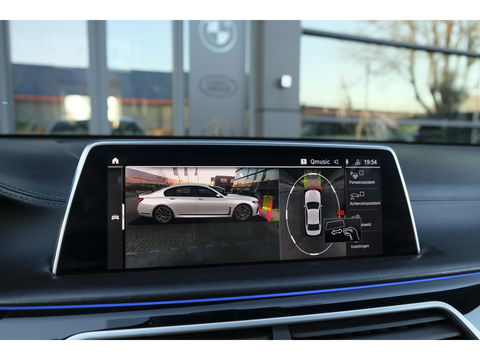 BMW 7 Serie 730d M-sport 265pk Schuifdak Bowers&Wilkins *BTW* 4-wielsturing Massage Stoelkoeling Comfortstoelen voor+achter