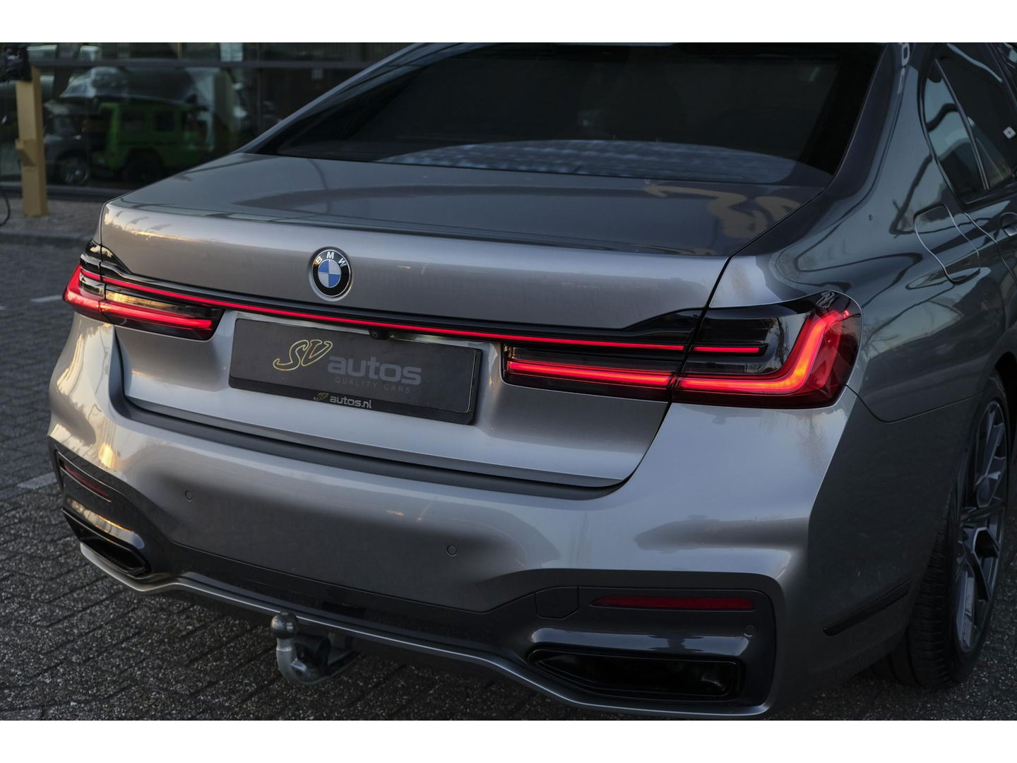 BMW 7 Serie 730d M-sport 265pk Schuifdak Bowers&Wilkins *BTW* 4-wielsturing Massage Stoelkoeling Comfortstoelen voor+achter