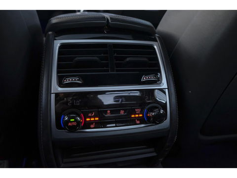 BMW 7 Serie 730d M-sport 265pk Schuifdak Bowers&Wilkins *BTW* 4-wielsturing Massage Stoelkoeling Comfortstoelen voor+achter