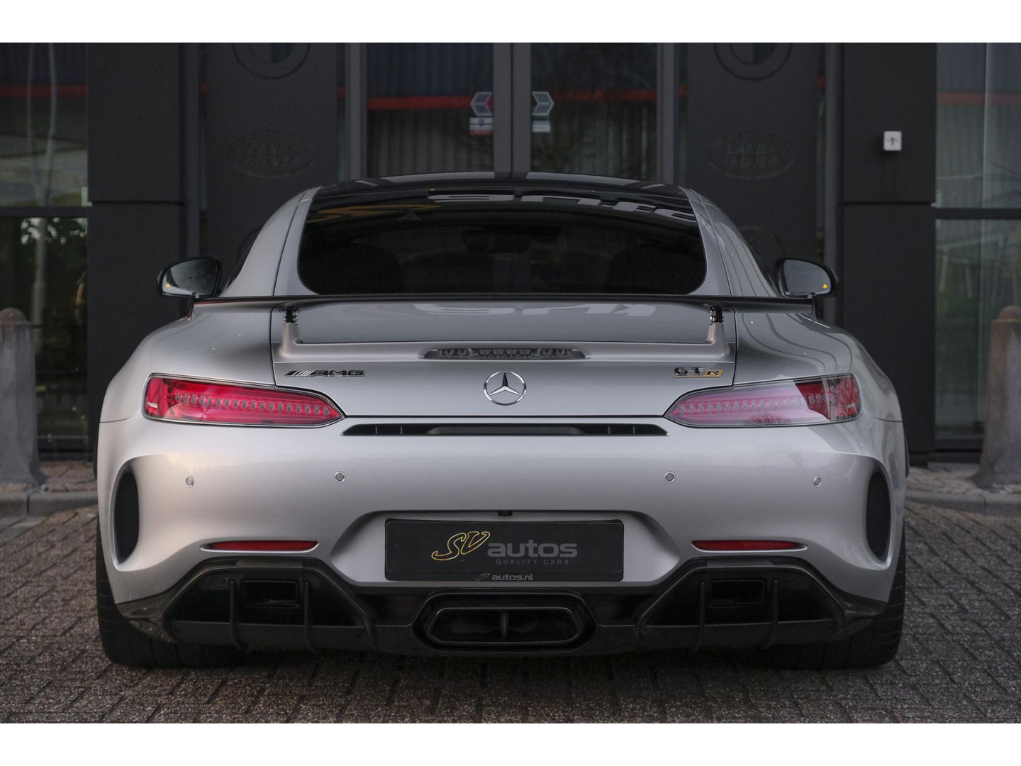 Mercedes-Benz AMG GT R 4.0 V8 585pk GTR NLauto Keramisch Bucket seats Carbonpakket Burmester Camera DAB CommandOnline