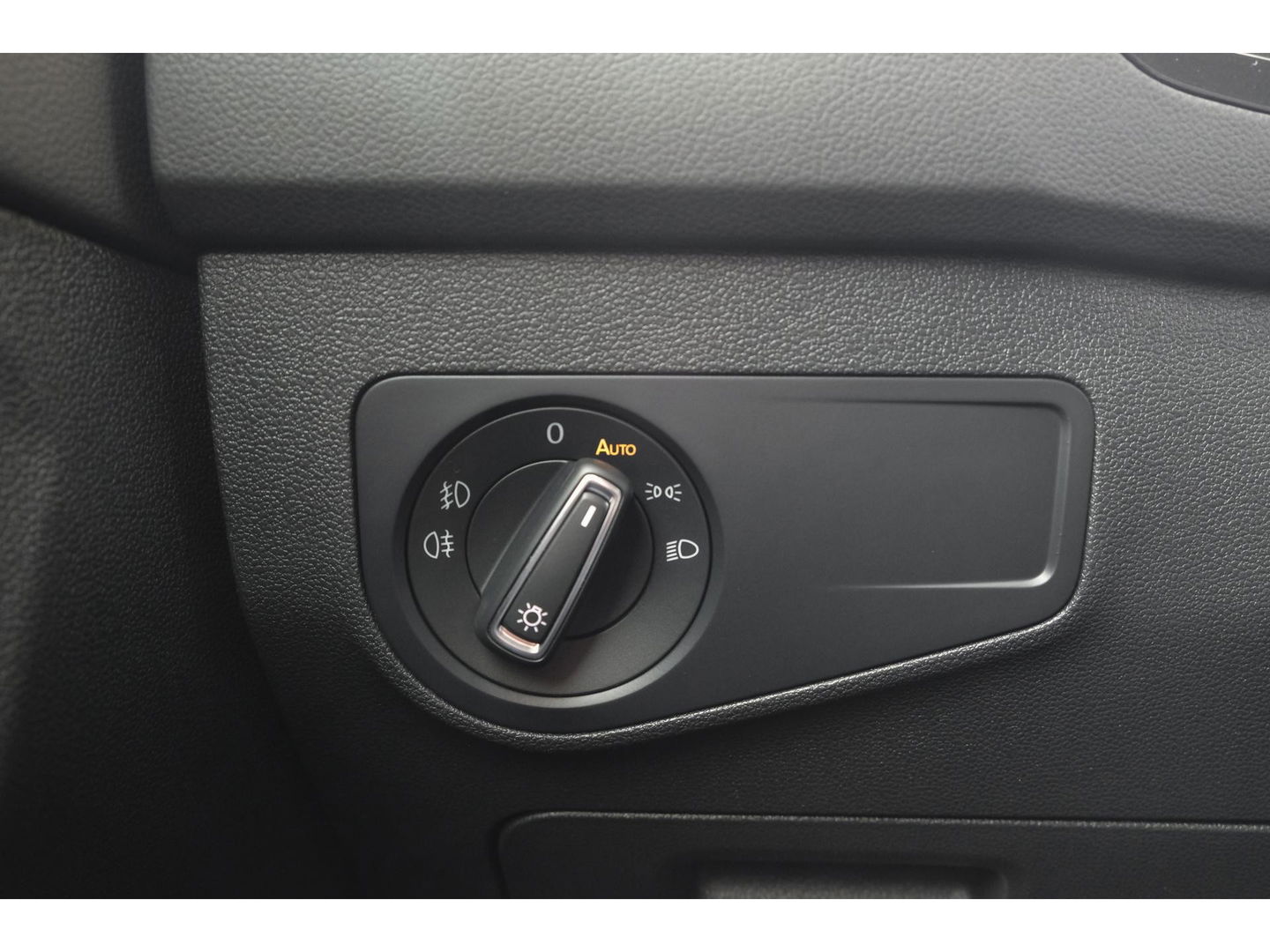 Volkswagen Tiguan 1.5 TSI R-Line Highline Panoramadak Virtual cockpit Trekhaak 20" LMV NLauto Elektrische klep