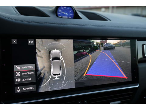 Porsche Cayenne Turbo S 4.0 V8 680pk E-Hybrid Panoramadak 4-wielsturing Keramisch Luchtvering PDCC Trekhaak Matrix Bose NLauto 22" LMV 1e eigenaar!!