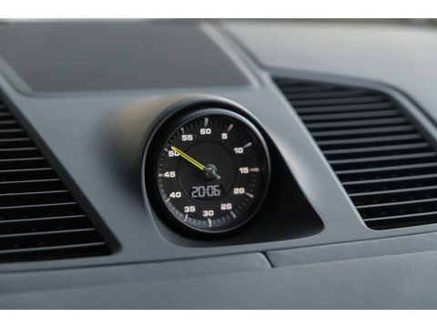 Porsche Cayenne Turbo S 4.0 V8 680pk E-Hybrid Panoramadak 4-wielsturing Keramisch Luchtvering PDCC Trekhaak Matrix Bose NLauto 22" LMV 1e eigenaar!!