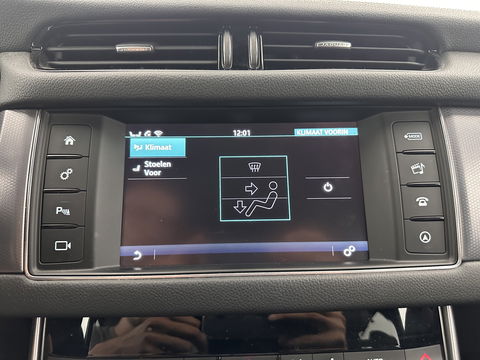 Jaguar XF 2.0d Portfolio Aut. *FULL-LEATHER | XENON | NAVI-FULLMAP | COMFORT-SEATS | CAMERA | AMBIENT-LIGHT | ECC | PDC | CRUISE | 17''ALU*