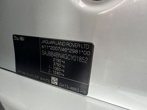 Jaguar XF 2.0d Portfolio Aut. *FULL-LEATHER | XENON | NAVI-FULLMAP | COMFORT-SEATS | CAMERA | AMBIENT-LIGHT | ECC | PDC | CRUISE | 17''ALU*
