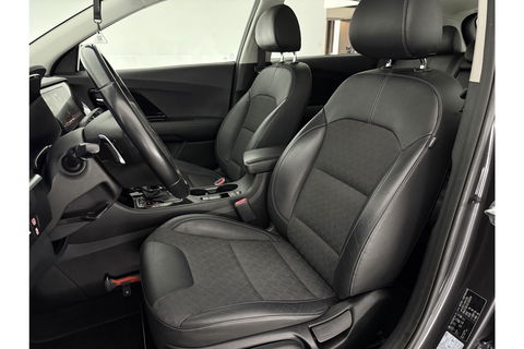 Kia Niro 1.6 GDi Hybrid ExecutiveLine Camera LED Clima Cruise Carplay Navi PDC 16"LMV