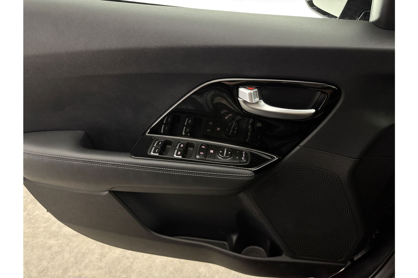 Kia Niro 1.6 GDi Hybrid ExecutiveLine Camera LED Clima Cruise Carplay Navi PDC 16"LMV