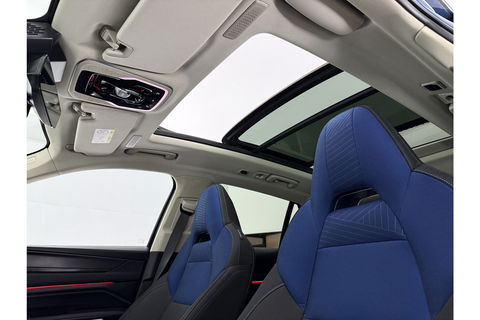 Lynk Co 01 1.5 262PK Hybride Pano LED Sfeer 360Camera Carplay ACC Clima Navi Virtual Memory 20"LMV