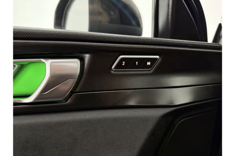 Lynk Co 01 1.5 262PK Hybride Pano LED Sfeer 360Camera Carplay ACC Clima Navi Virtual Memory 20"LMV