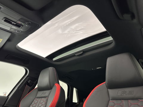 Audi RS3 Sportback 2.5 TFSI quattro Aut. *PANO | HEAD-UP | MATRIX-LED | FULL-LED | ADAPTIVE-CRUISE | BLIND-SPOT | MEMORY-PACK | KEYLESS | SPORT-SEATS | CAMERA | DIGI-COCKPIT | AMBIENT-LIGHT | 19''ALU*