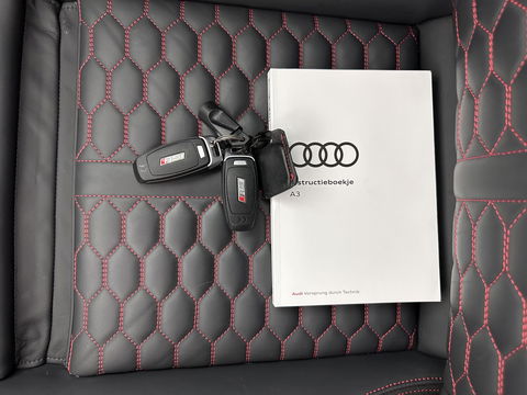 Audi RS3 Sportback 2.5 TFSI quattro Aut. *PANO | HEAD-UP | MATRIX-LED | FULL-LED | ADAPTIVE-CRUISE | BLIND-SPOT | MEMORY-PACK | KEYLESS | SPORT-SEATS | CAMERA | DIGI-COCKPIT | AMBIENT-LIGHT | 19''ALU*