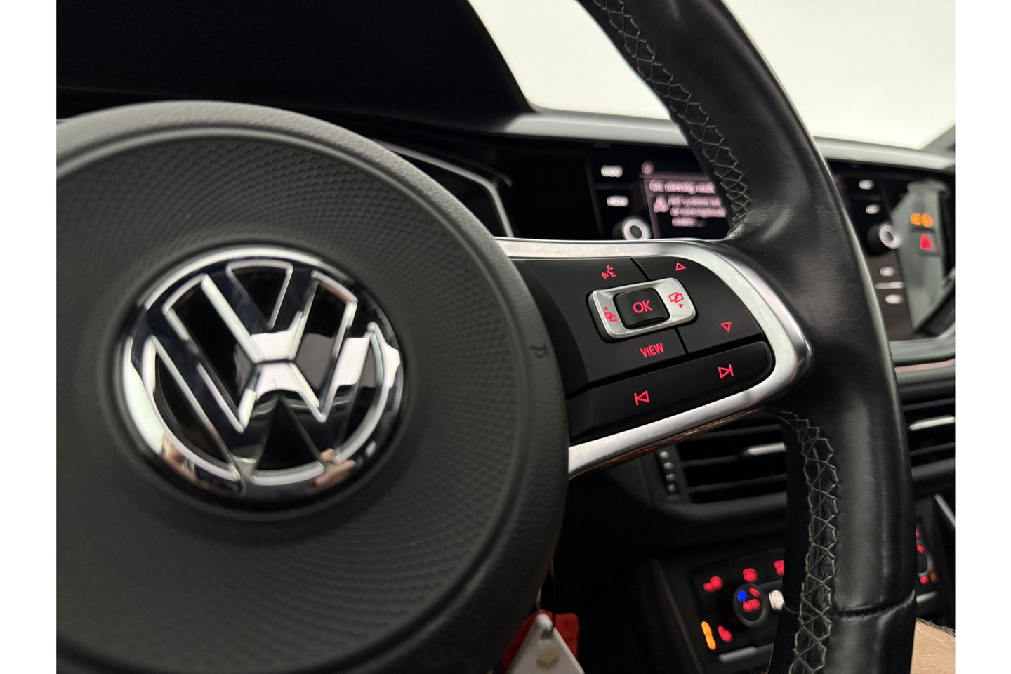 Volkswagen Polo 1.0 TSI 116PK R-Line DSG Pano LED Camera Carplay ACC Virtual Navi Clima PDC 17"LMV