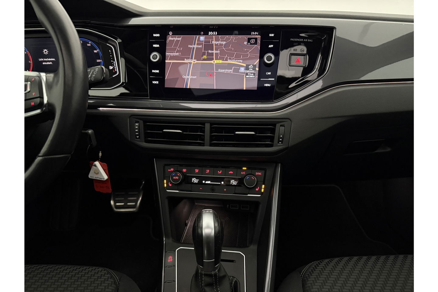 Volkswagen Polo 1.0 TSI 116PK R-Line DSG Pano LED Camera Carplay ACC Virtual Navi Clima PDC 17"LMV