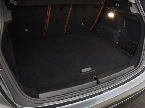 BMW 2 Serie 225xe High Executive | Luxury Line | Leder | Head-Up | Stoelverwarming | Full LED | Navigatie | Keyless | Sportstoelen