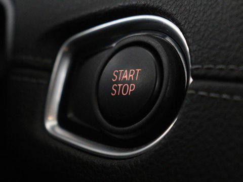 BMW 2 Serie 225xe High Executive | Luxury Line | Leder | Head-Up | Stoelverwarming | Full LED | Navigatie | Keyless | Sportstoelen