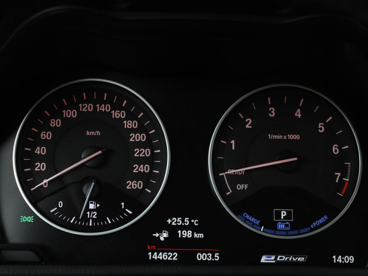BMW 2 Serie 225xe High Executive | Luxury Line | Leder | Head-Up | Stoelverwarming | Full LED | Navigatie | Keyless | Sportstoelen