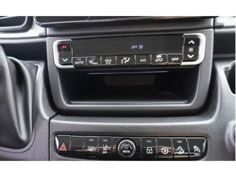 Fiat Ducato MAXI 35 180PK AUT Series 10 Open laadbak BPM VRIJ 10" Navi, Climate, LED!! NR. V03*