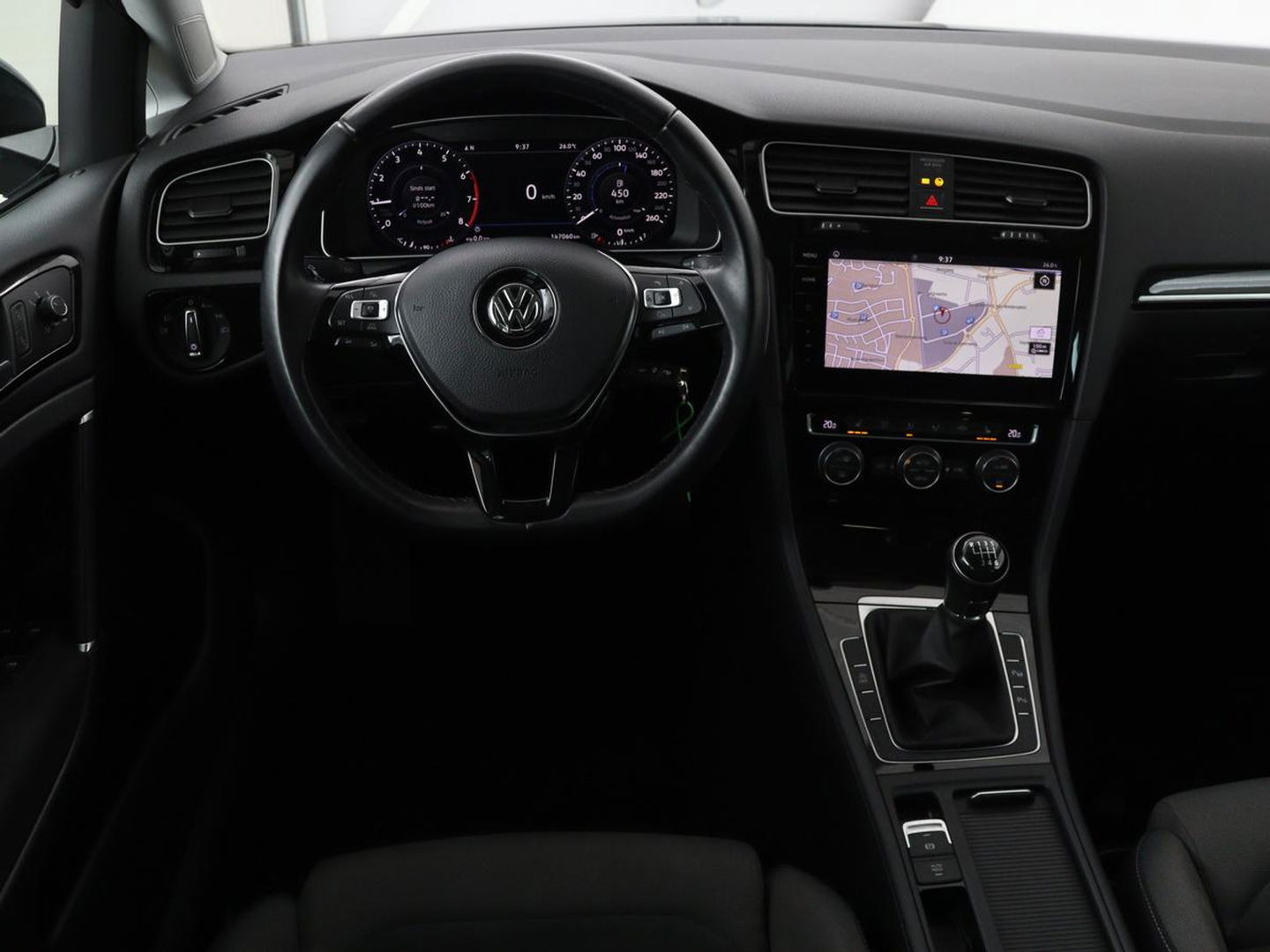 Volkswagen Golf 1.5 TSI Highline | Stoelverwarming | Virtual Cockpit | Carplay | Massage | Camera | Adaptive cruise | Park Assist | Climate control