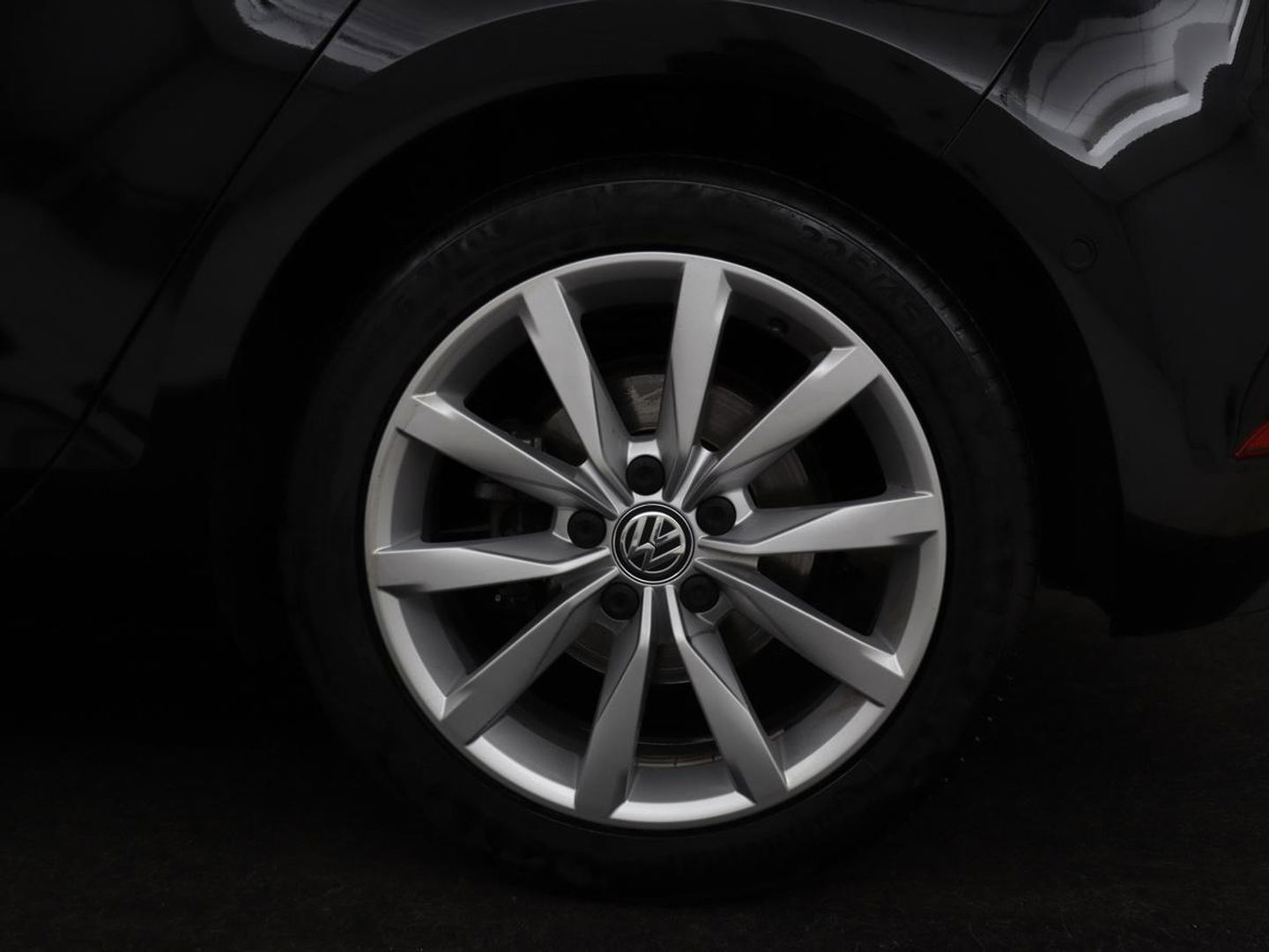 Volkswagen Golf 1.5 TSI Highline | Stoelverwarming | Virtual Cockpit | Carplay | Massage | Camera | Adaptive cruise | Park Assist | Climate control