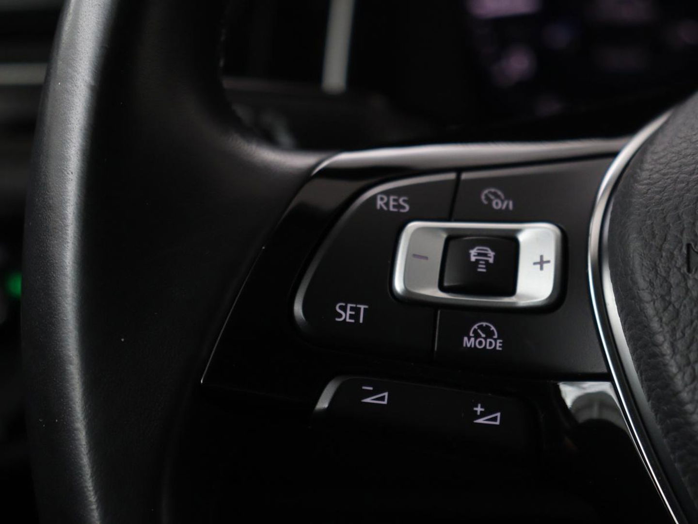 Volkswagen Golf 1.5 TSI Highline | Stoelverwarming | Virtual Cockpit | Carplay | Massage | Camera | Adaptive cruise | Park Assist | Climate control