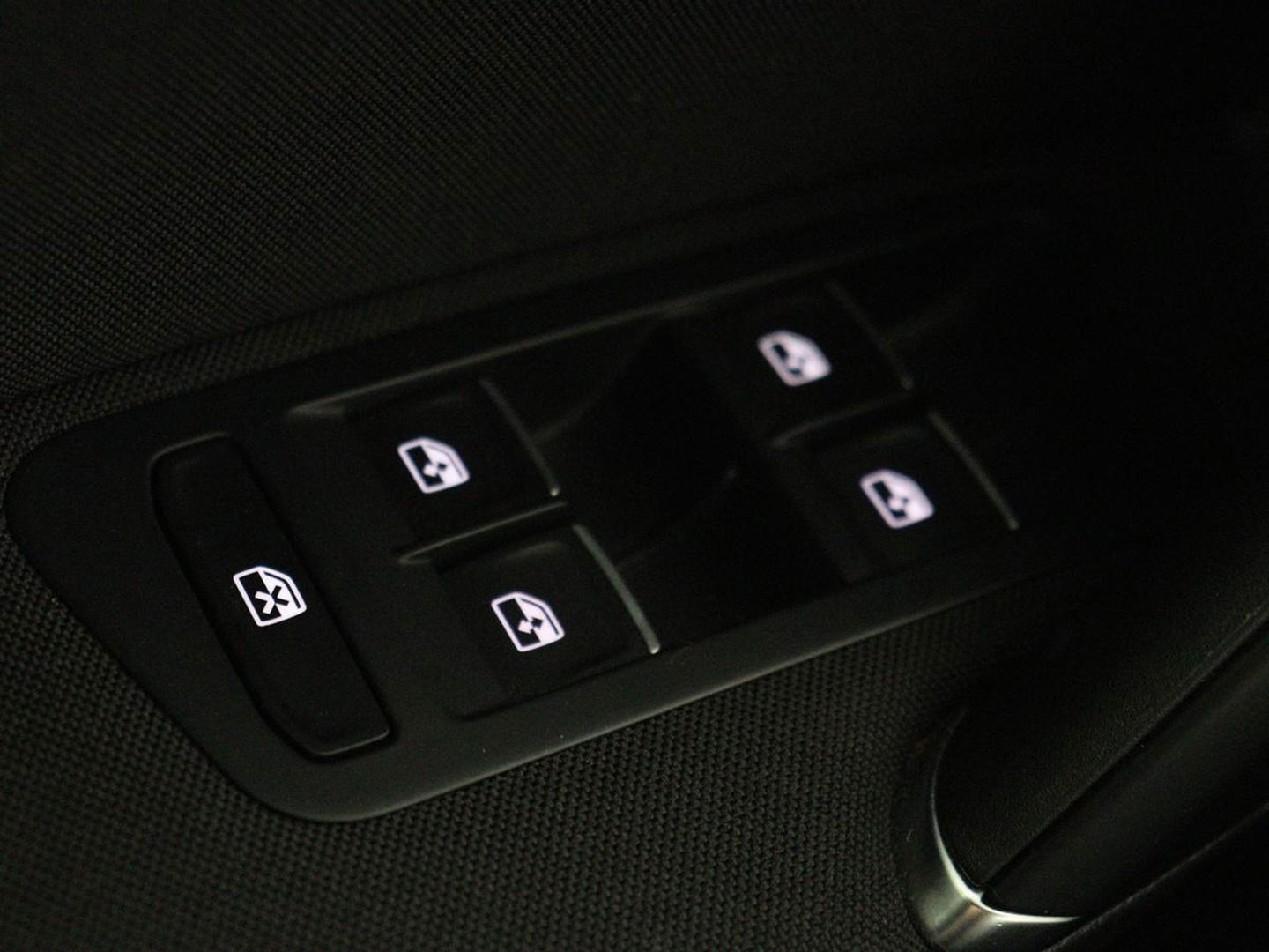 Volkswagen Golf 1.5 TSI Highline | Stoelverwarming | Virtual Cockpit | Carplay | Massage | Camera | Adaptive cruise | Park Assist | Climate control