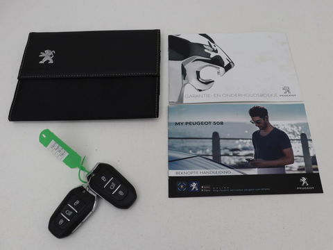 Peugeot 508 1.6 HYbrid Allure Pack Business | Adaptive cruise | Camera | Carplay | Full LED | Navigatie | Keyless | Half leder | Parkeerhulp | PHEV