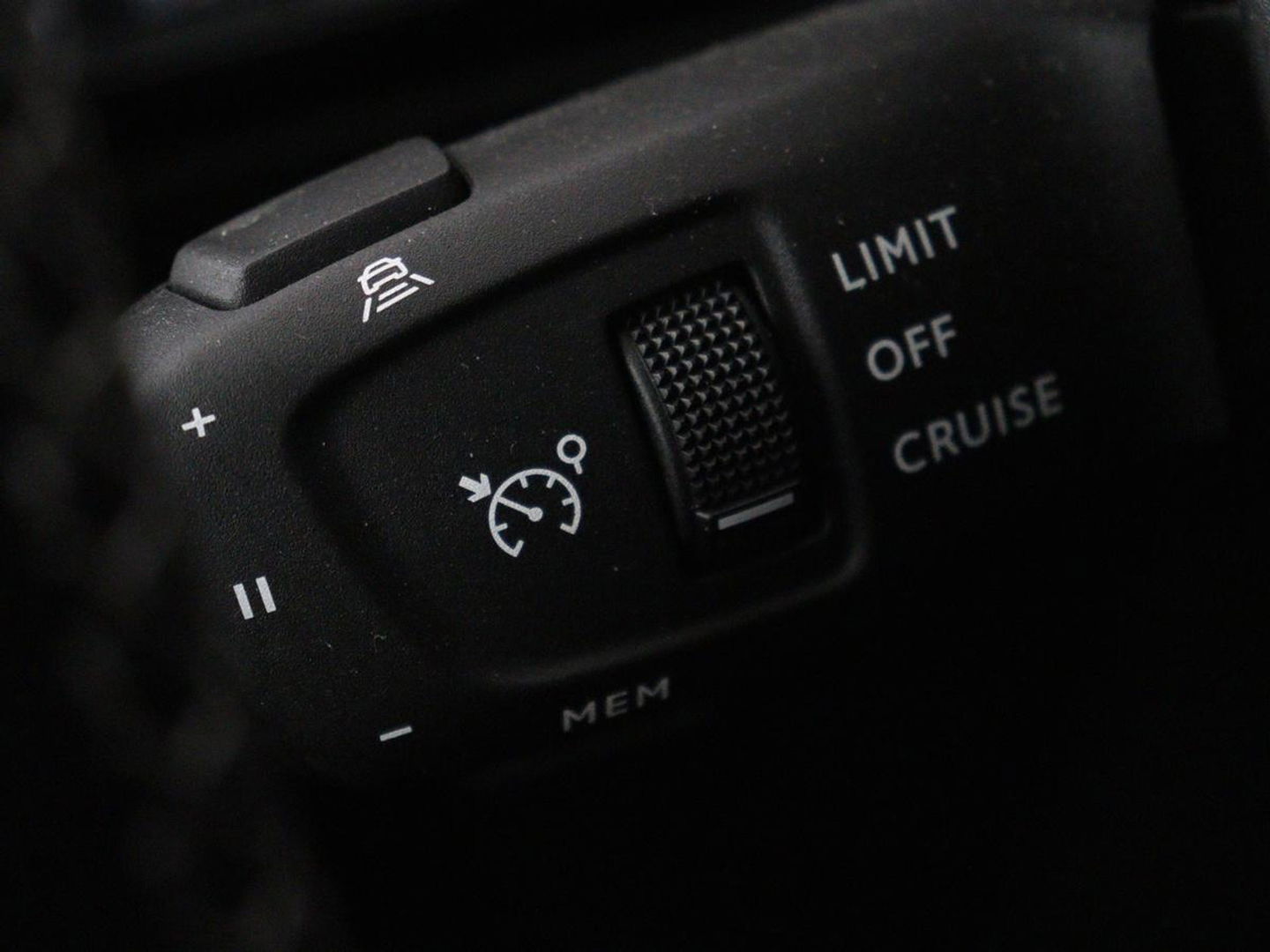 Peugeot 508 1.6 HYbrid Allure Pack Business | Adaptive cruise | Camera | Carplay | Full LED | Navigatie | Keyless | Half leder | Parkeerhulp | PHEV