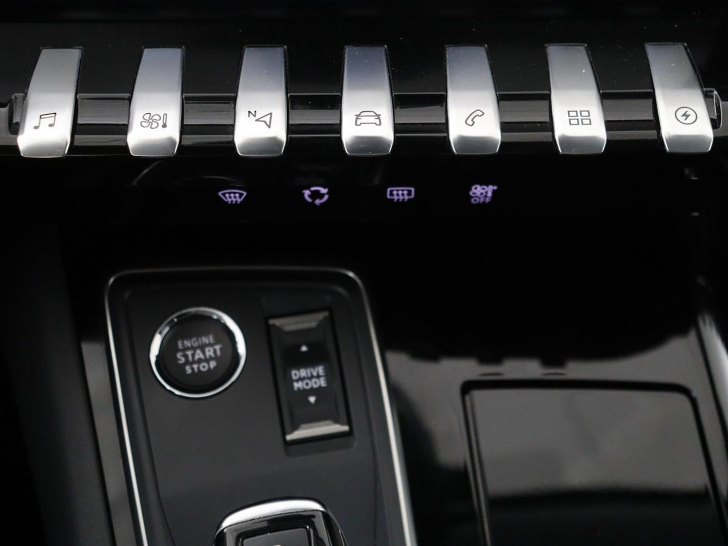 Peugeot 508 1.6 HYbrid Allure Pack Business | Adaptive cruise | Camera | Carplay | Full LED | Navigatie | Keyless | Half leder | Parkeerhulp | PHEV