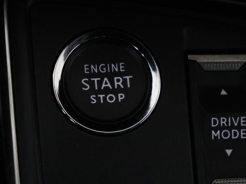 Peugeot 508 1.6 HYbrid Allure Pack Business | Adaptive cruise | Camera | Carplay | Full LED | Navigatie | Keyless | Half leder | Parkeerhulp | PHEV