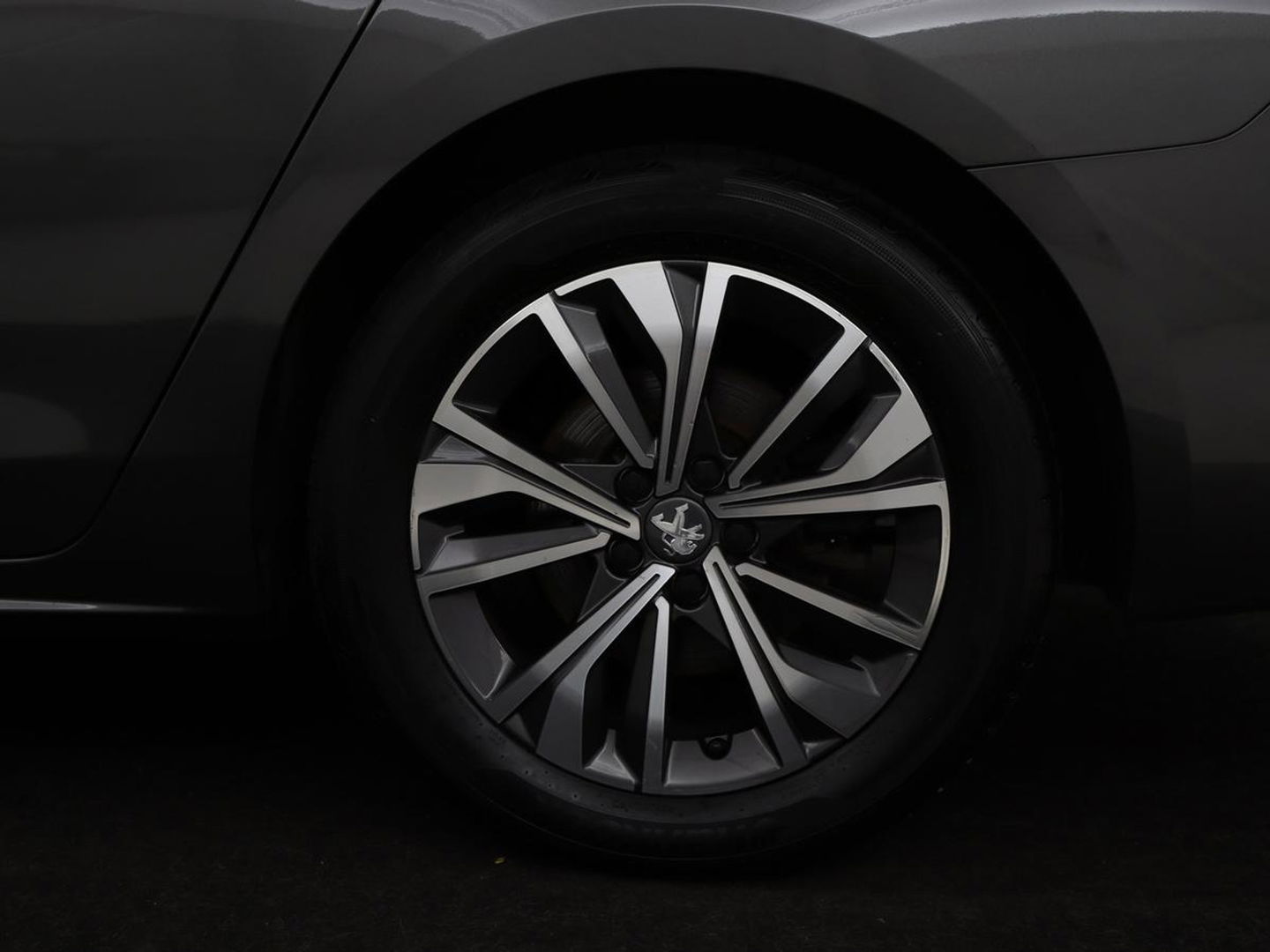 Peugeot 508 1.6 HYbrid Allure Pack Business | Adaptive cruise | Camera | Carplay | Full LED | Navigatie | Keyless | Half leder | Parkeerhulp | PHEV