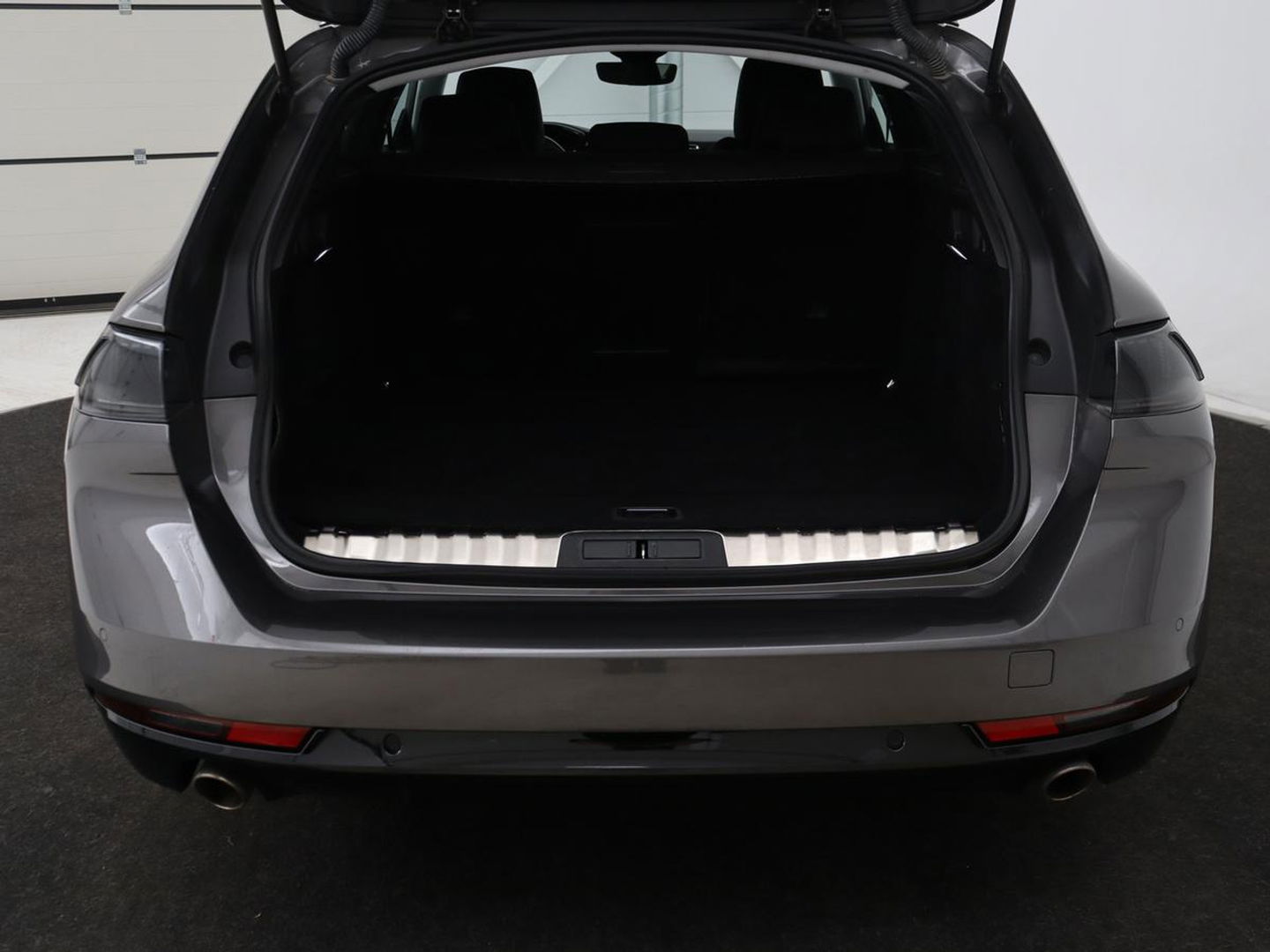 Peugeot 508 1.6 HYbrid Allure Pack Business | Adaptive cruise | Camera | Carplay | Full LED | Navigatie | Keyless | Half leder | Parkeerhulp | PHEV