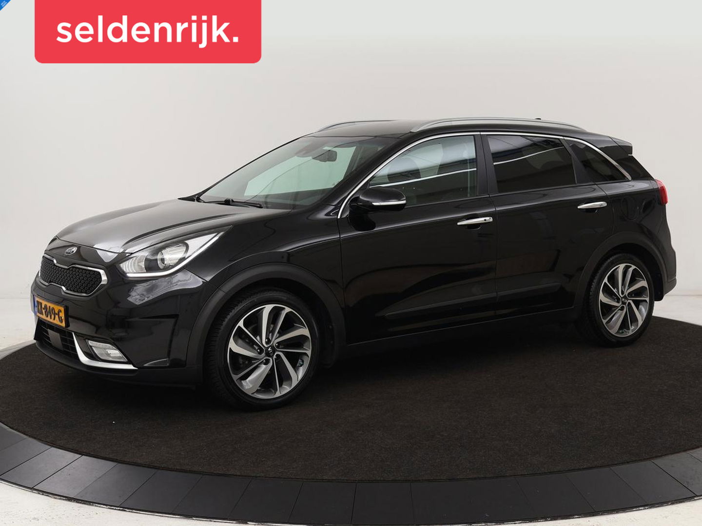 Kia Niro 1.6 GDi Hybrid ExecutiveLine | Stoelventilatie | Leder | Adaptive cruise | Camera | JBL Sound | Carplay | Stuur & achterbankverwarming | Navigatie