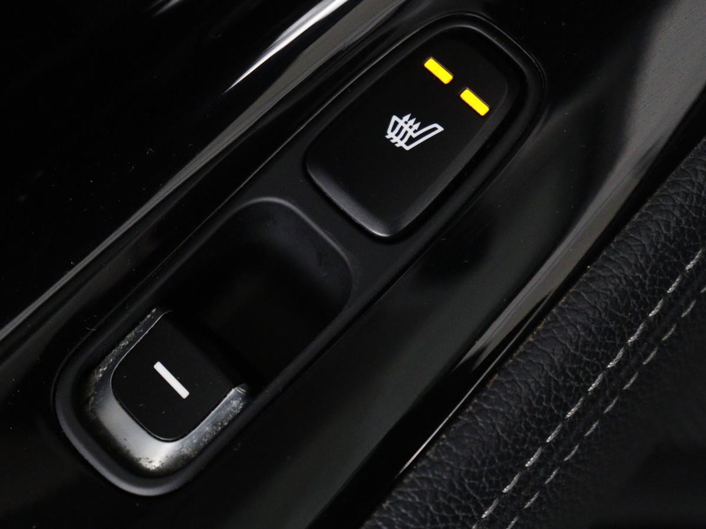 Kia Niro 1.6 GDi Hybrid ExecutiveLine | Stoelventilatie | Leder | Adaptive cruise | Camera | JBL Sound | Carplay | Stuur & achterbankverwarming | Navigatie