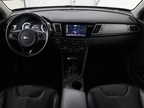 Kia Niro 1.6 GDi Hybrid ExecutiveLine | Stoelventilatie | Leder | Adaptive cruise | Camera | JBL Sound | Carplay | Stuur & achterbankverwarming | Navigatie