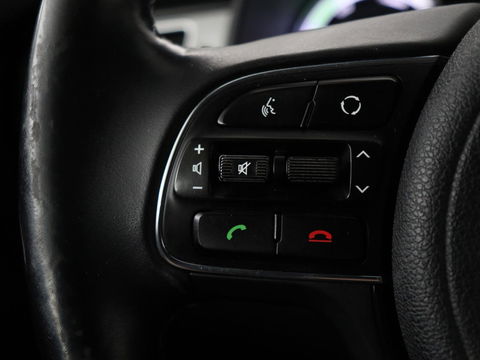 Kia Niro 1.6 GDi Hybrid ExecutiveLine | Stoelventilatie | Leder | Adaptive cruise | Camera | JBL Sound | Carplay | Stuur & achterbankverwarming | Navigatie