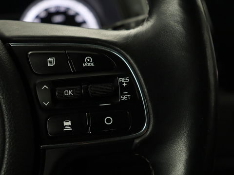Kia Niro 1.6 GDi Hybrid ExecutiveLine | Stoelventilatie | Leder | Adaptive cruise | Camera | JBL Sound | Carplay | Stuur & achterbankverwarming | Navigatie