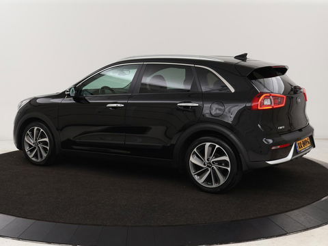 Kia Niro 1.6 GDi Hybrid ExecutiveLine | Stoelventilatie | Leder | Adaptive cruise | Camera | JBL Sound | Carplay | Stuur & achterbankverwarming | Navigatie