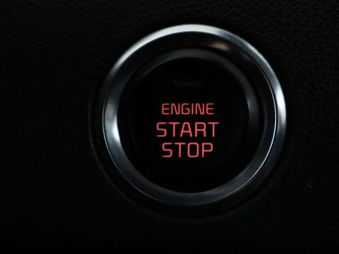 Kia Niro 1.6 GDi Hybrid ExecutiveLine | Stoelventilatie | Leder | Adaptive cruise | Camera | JBL Sound | Carplay | Stuur & achterbankverwarming | Navigatie