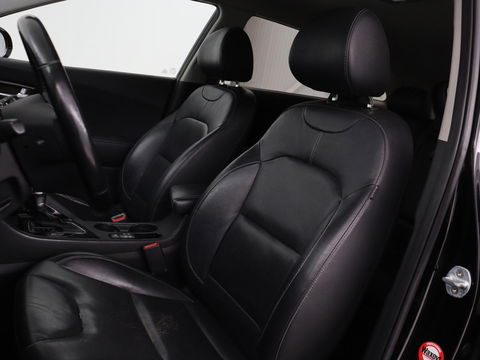 Kia Niro 1.6 GDi Hybrid ExecutiveLine | Stoelventilatie | Leder | Adaptive cruise | Camera | JBL Sound | Carplay | Stuur & achterbankverwarming | Navigatie