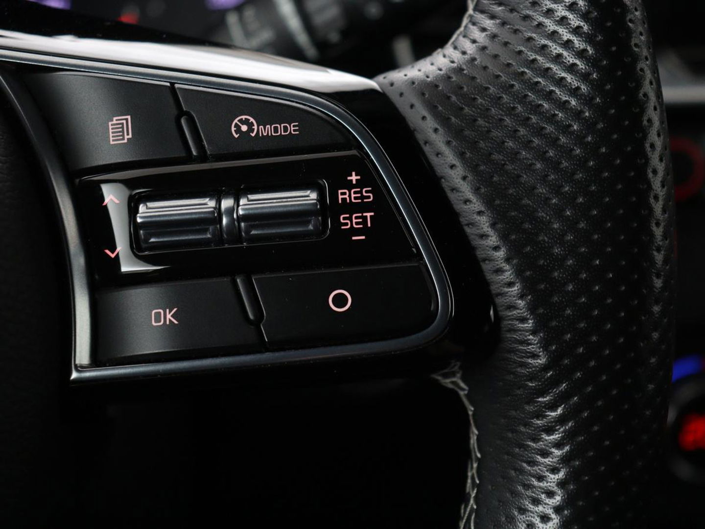Kia Ceed 1.4 T-GDi GT-Line | Panoramadak | Stoel & stuurverwarming | Camera | Leder/Alcantara | Carplay | Full LED | Navigatie | Keyless