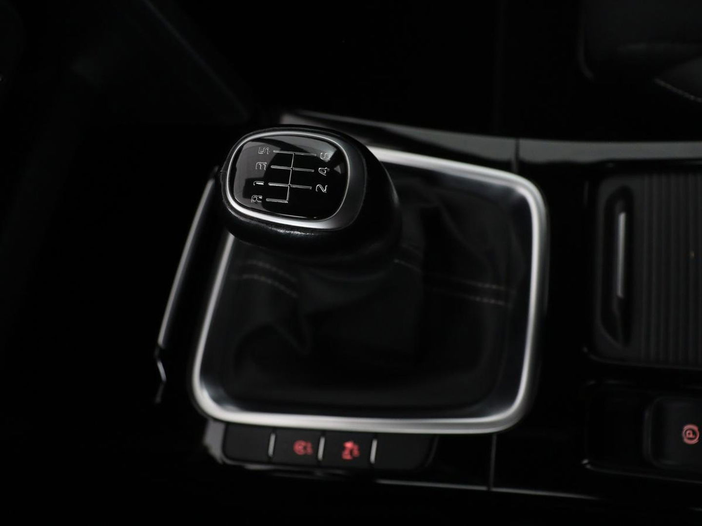 Kia Ceed 1.4 T-GDi GT-Line | Panoramadak | Stoel & stuurverwarming | Camera | Leder/Alcantara | Carplay | Full LED | Navigatie | Keyless